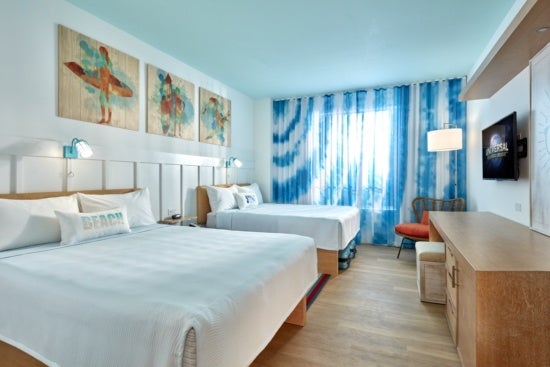 Universal’s Endless Summer Resort-Surfside Inn and Suites / Standard Room