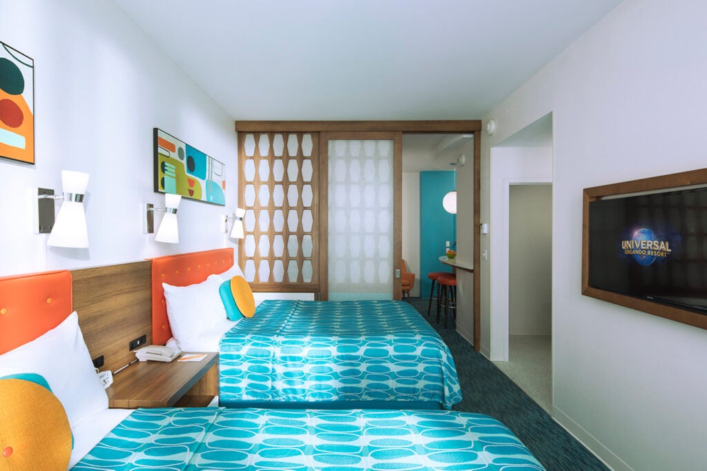 Poolside Family Suite – Interior Entry